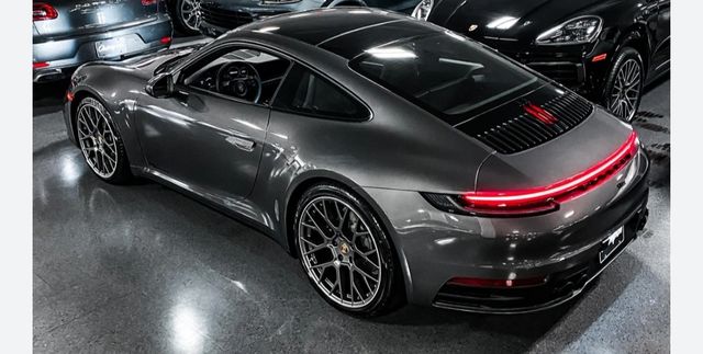 FABRYCZNIE Nowe oryginalne Felgi Porsche Carrera 992 Fvat 20+21