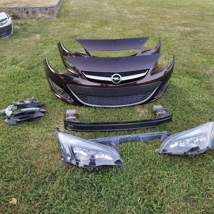 Opel Astra J lift zderzak przedni