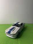 Ford Mustang GT 1967 Maisto 1:24 Branco – Muscle Car Clássico