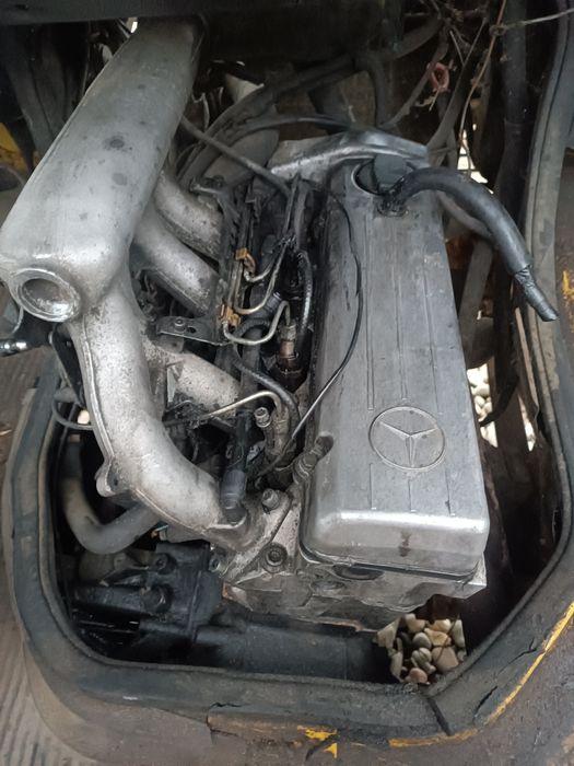 Двигун на Mercedes Benz T1 308 2,3