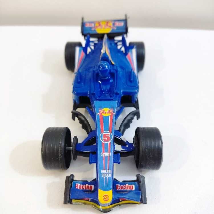 3 Carros F1 em plástico com 13x5,5cm