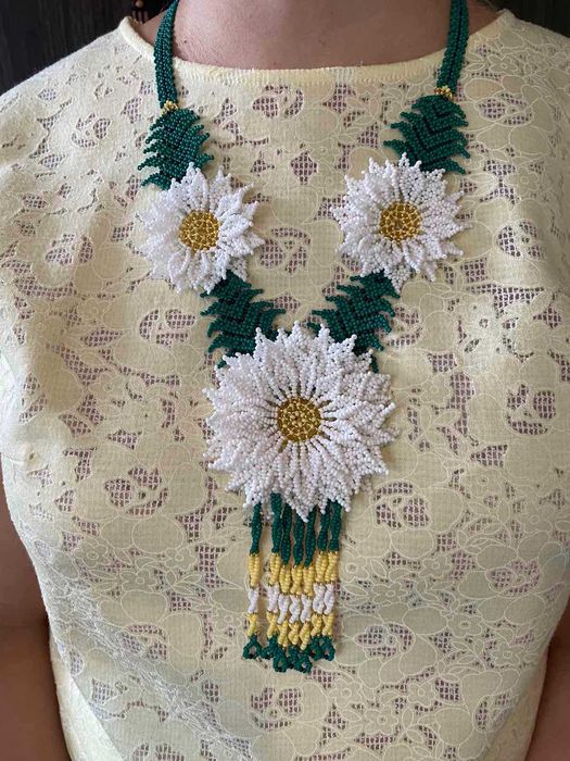 гердан, намисто з бісеру ручної роботи, уичольські квіти