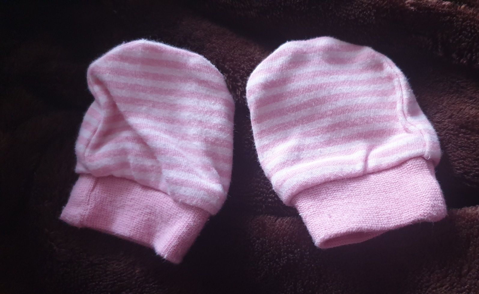Rękawiczki niedrapki dla niemowlaka