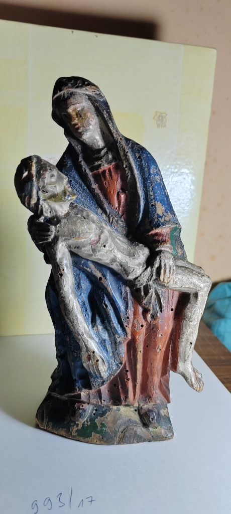 Stara figura ludowa ,,Pięta,,