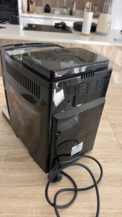 Maquina Café Delonghi Magnifica S Preta