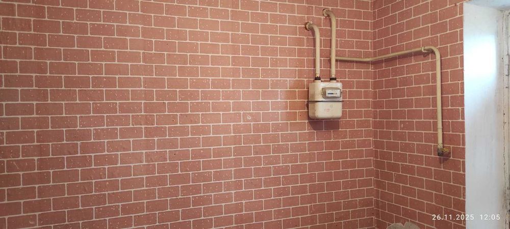 Квартира 4-х кімнатна та магазином