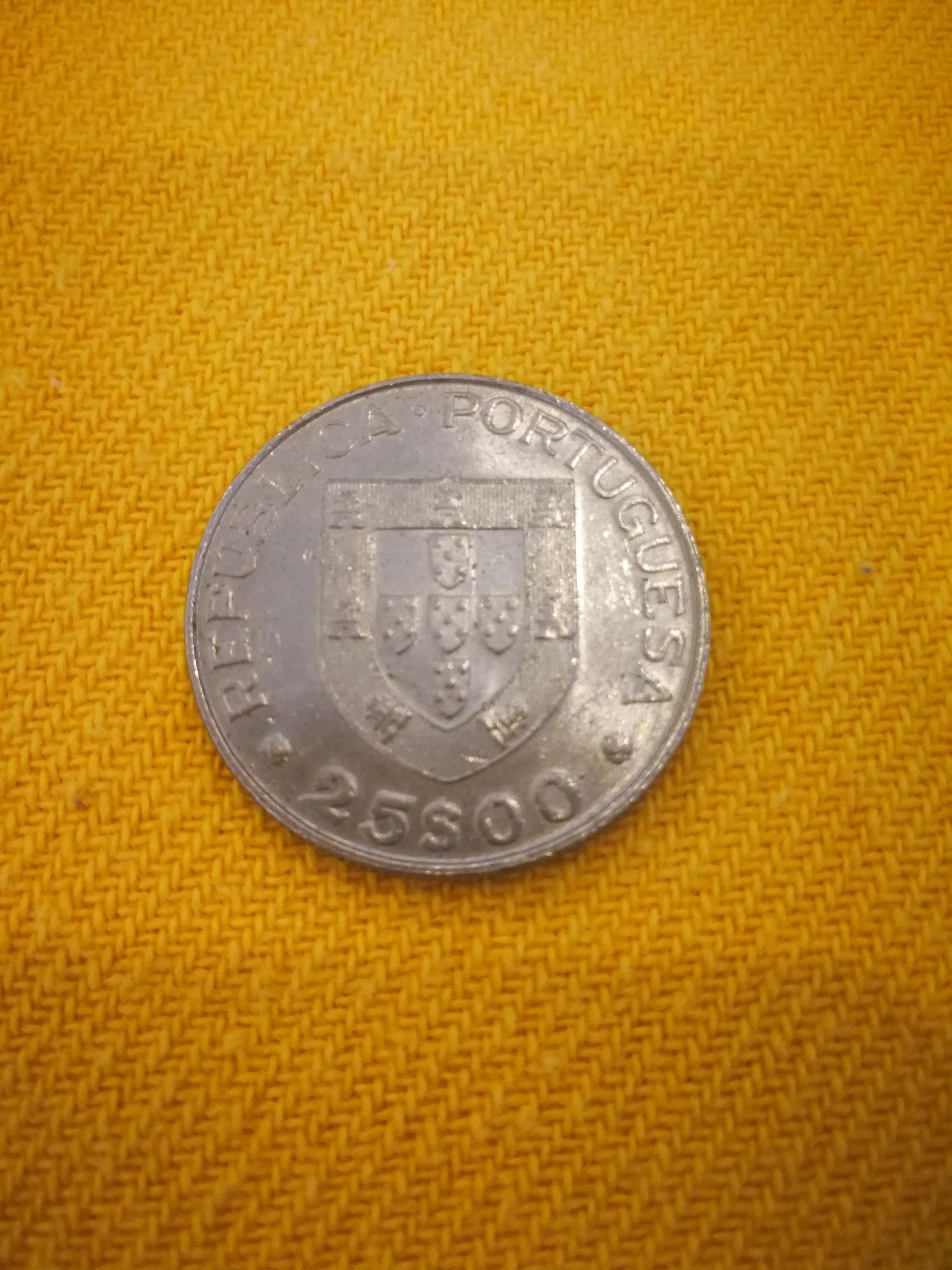 Moeda portuguesa 25 escudos