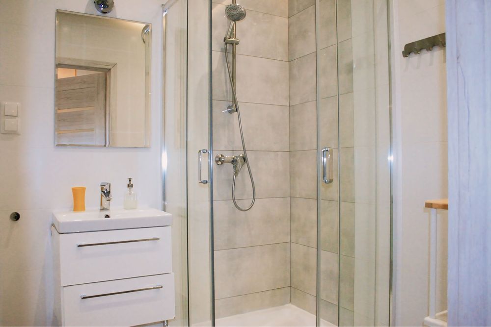 Komfortowe Noclegi Pracownicze w Toruniu - Balkon/Parking/Bilard/2-8os