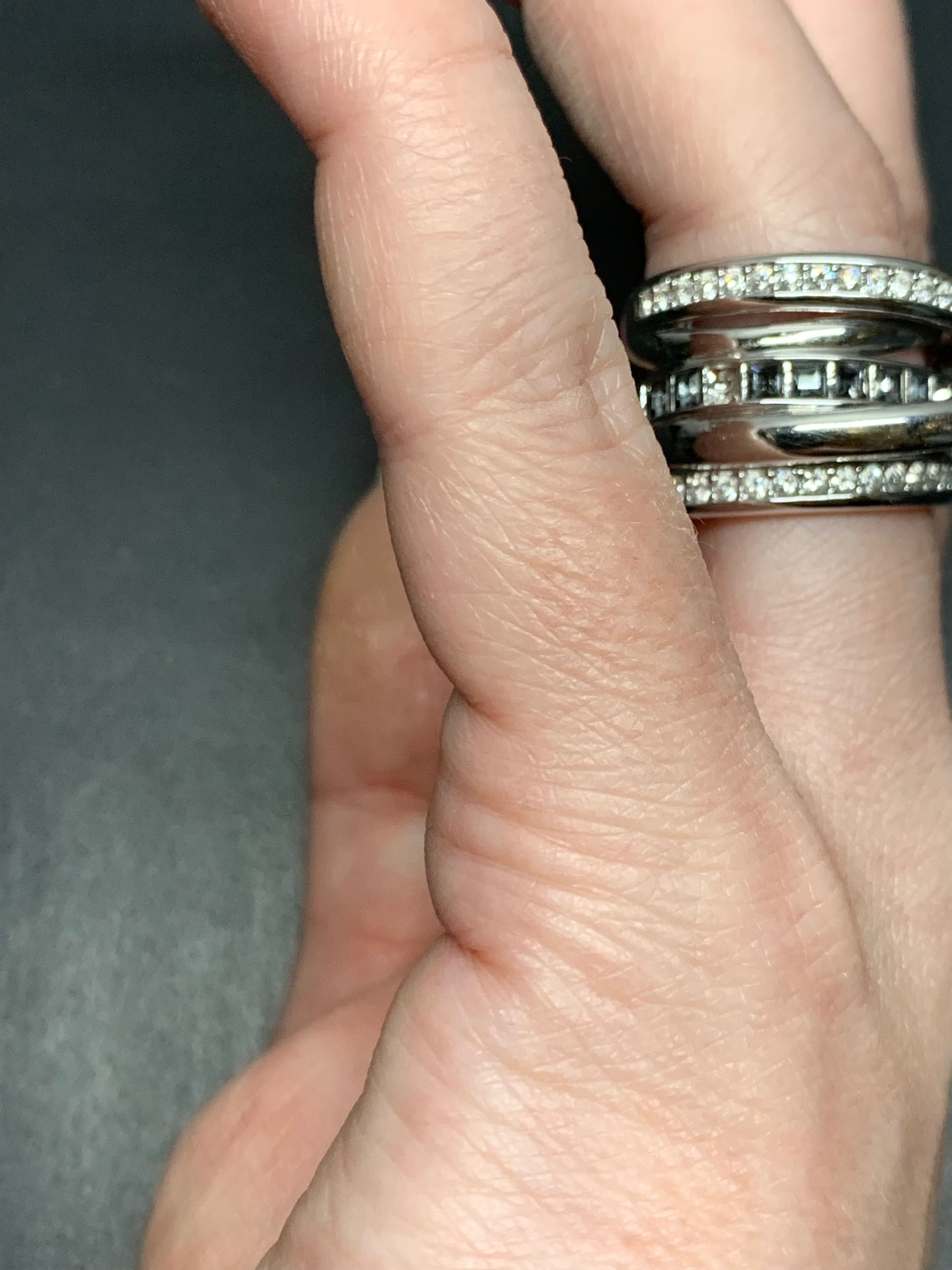 Срібне кільце swarovski dynamic