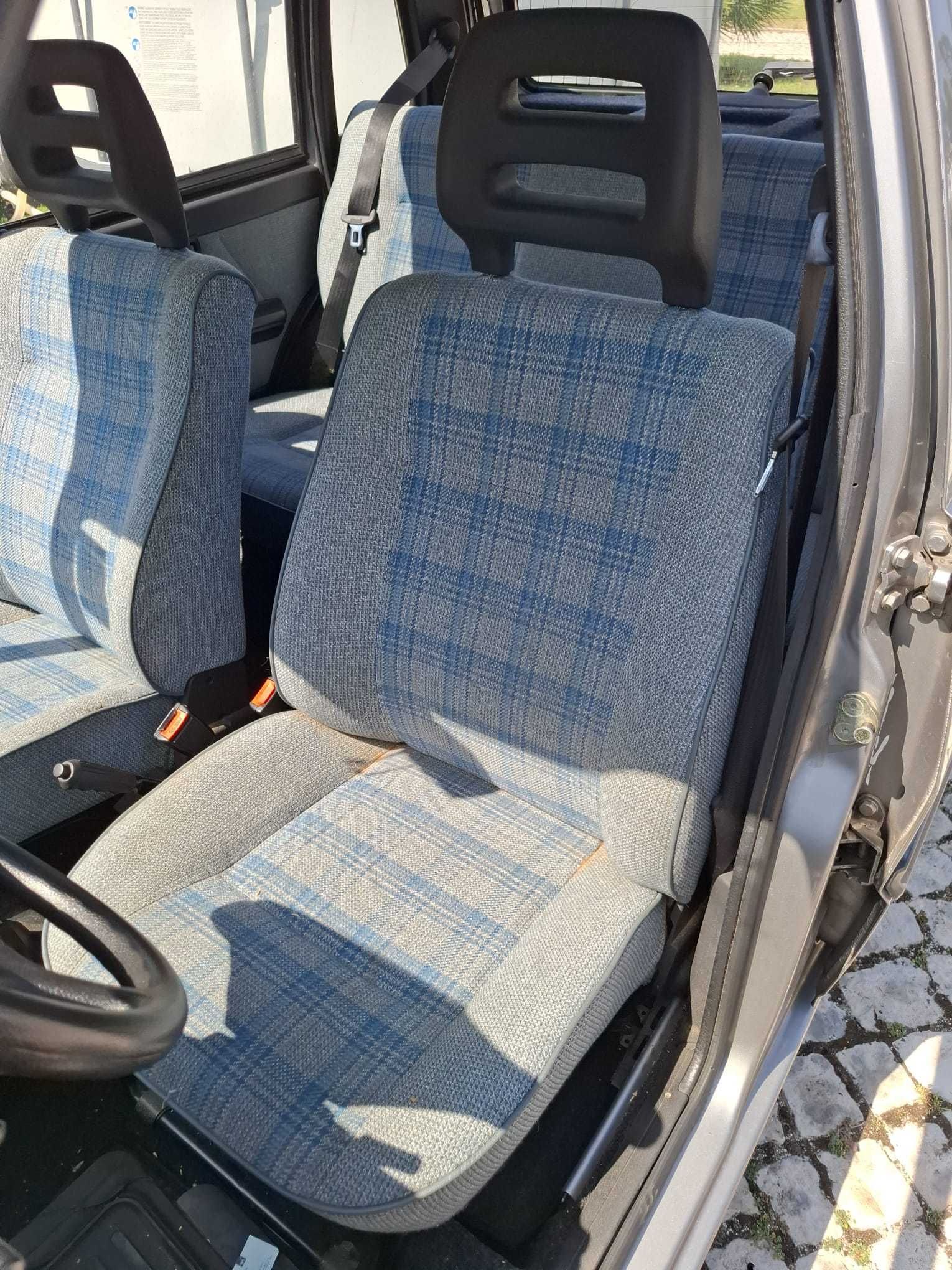Fiat Punto como novo