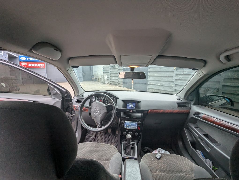 Opel Astra H 1.6