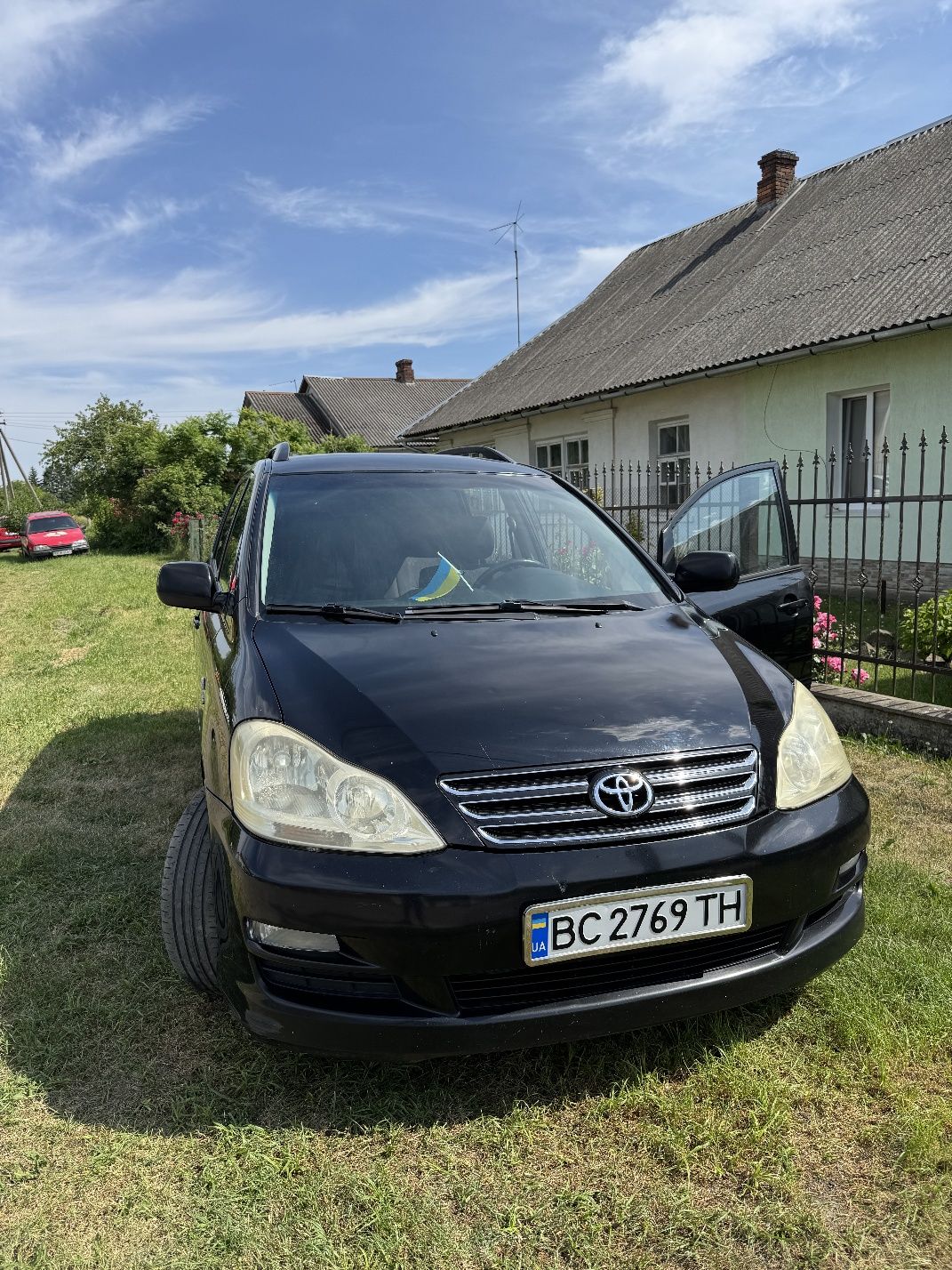 Продам Toyota avensis verso 2005р.
