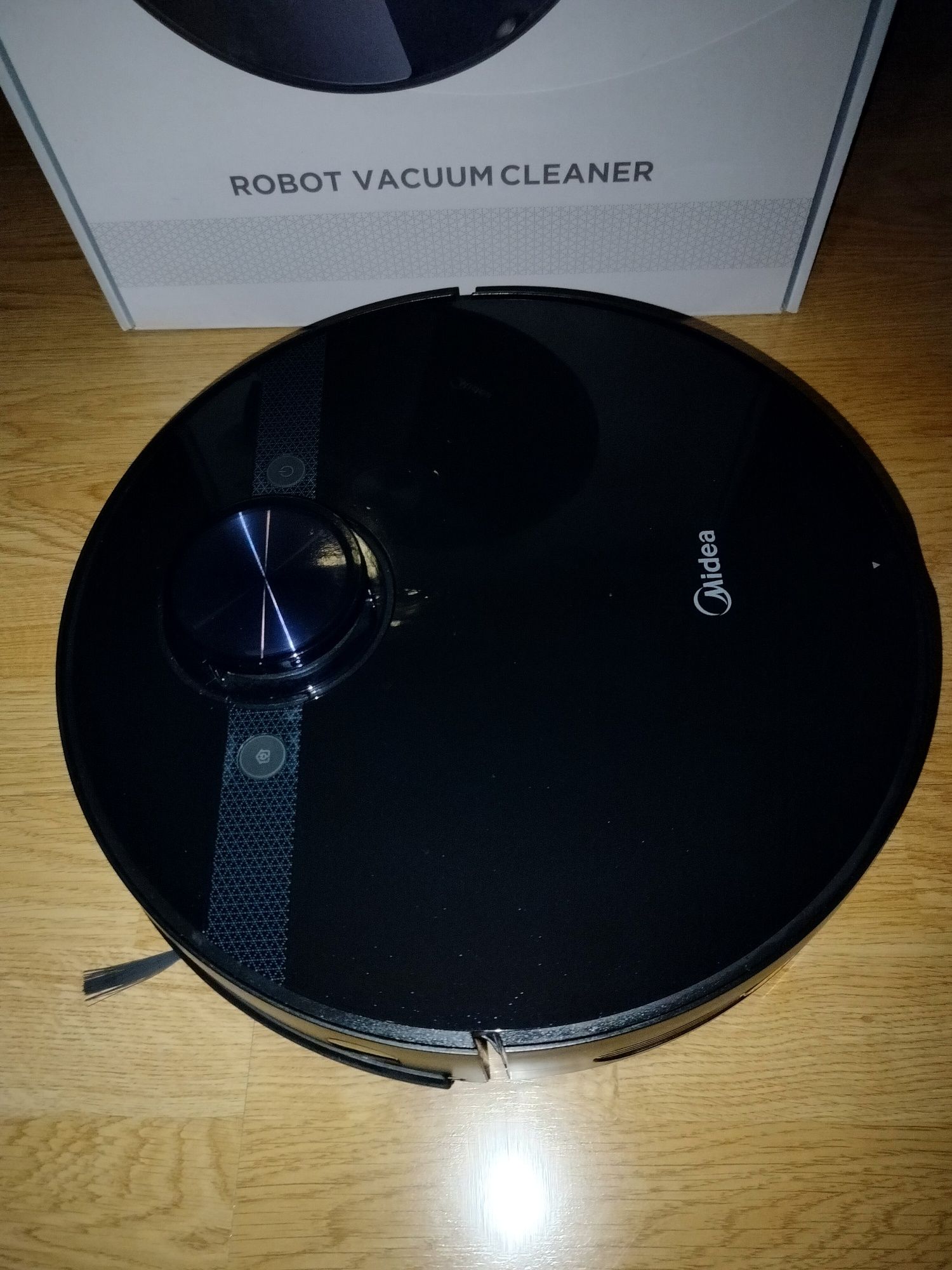 Robot sprzątający myjący Midea M7 wifi