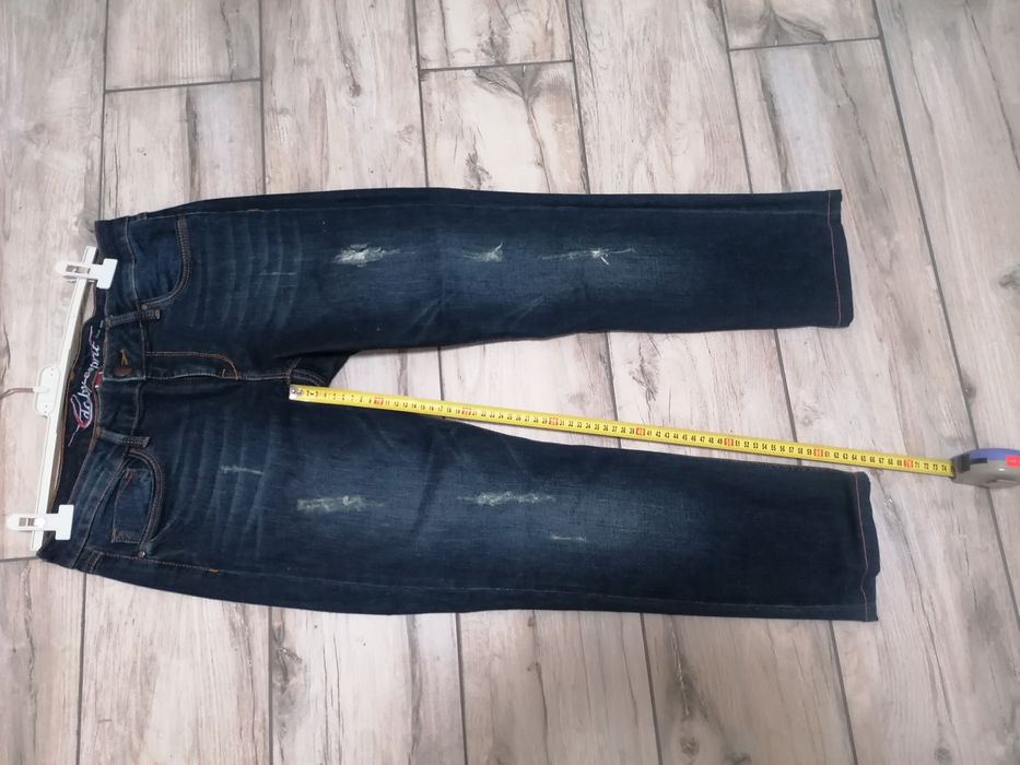 Jeansy Esprit z przetarciami