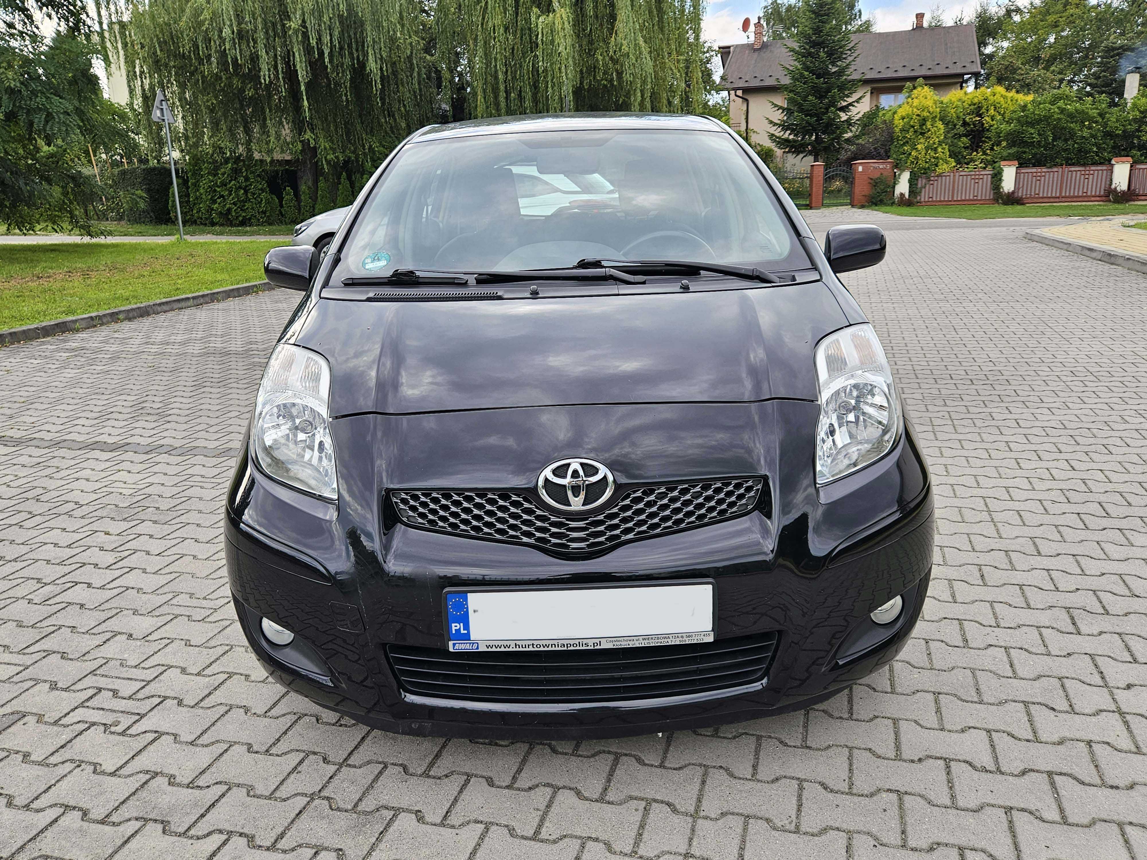 Toyota Yaris 1.3 VVT-i benzyna 101KM Automat