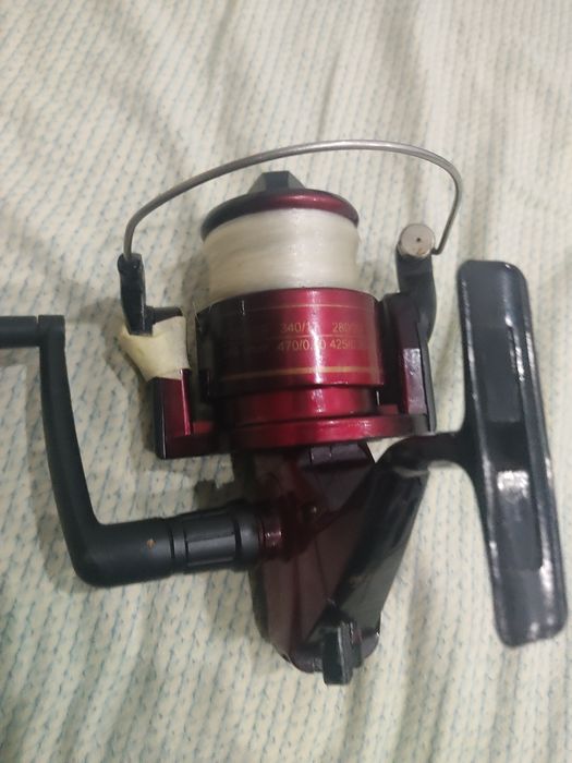 Dois carretos de pesca