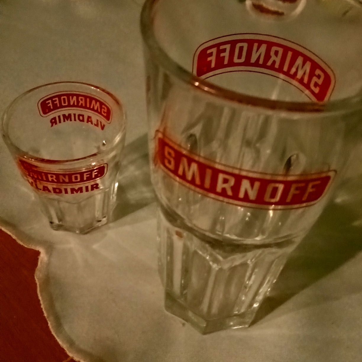 Kieliszek.i szklanka smirnoff