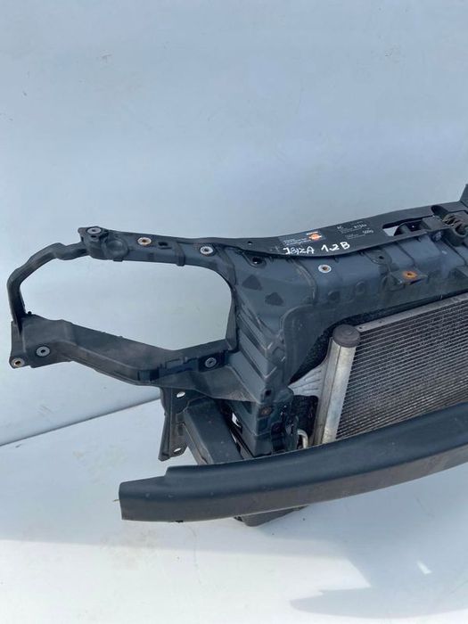 Pas Przedni Chłodnice Seat Ibiza 1.2/1.4/16v