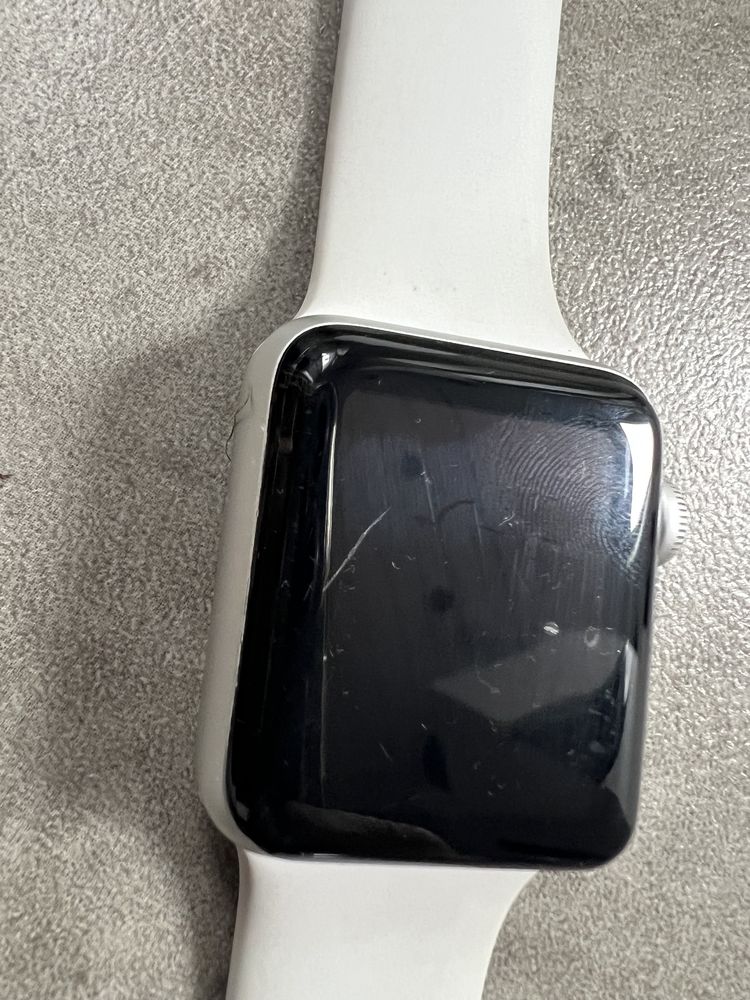 Iwatch series 3 38mm srebrny bialy Apple