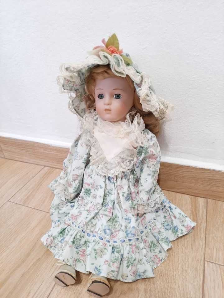 Boneca de Porcelana