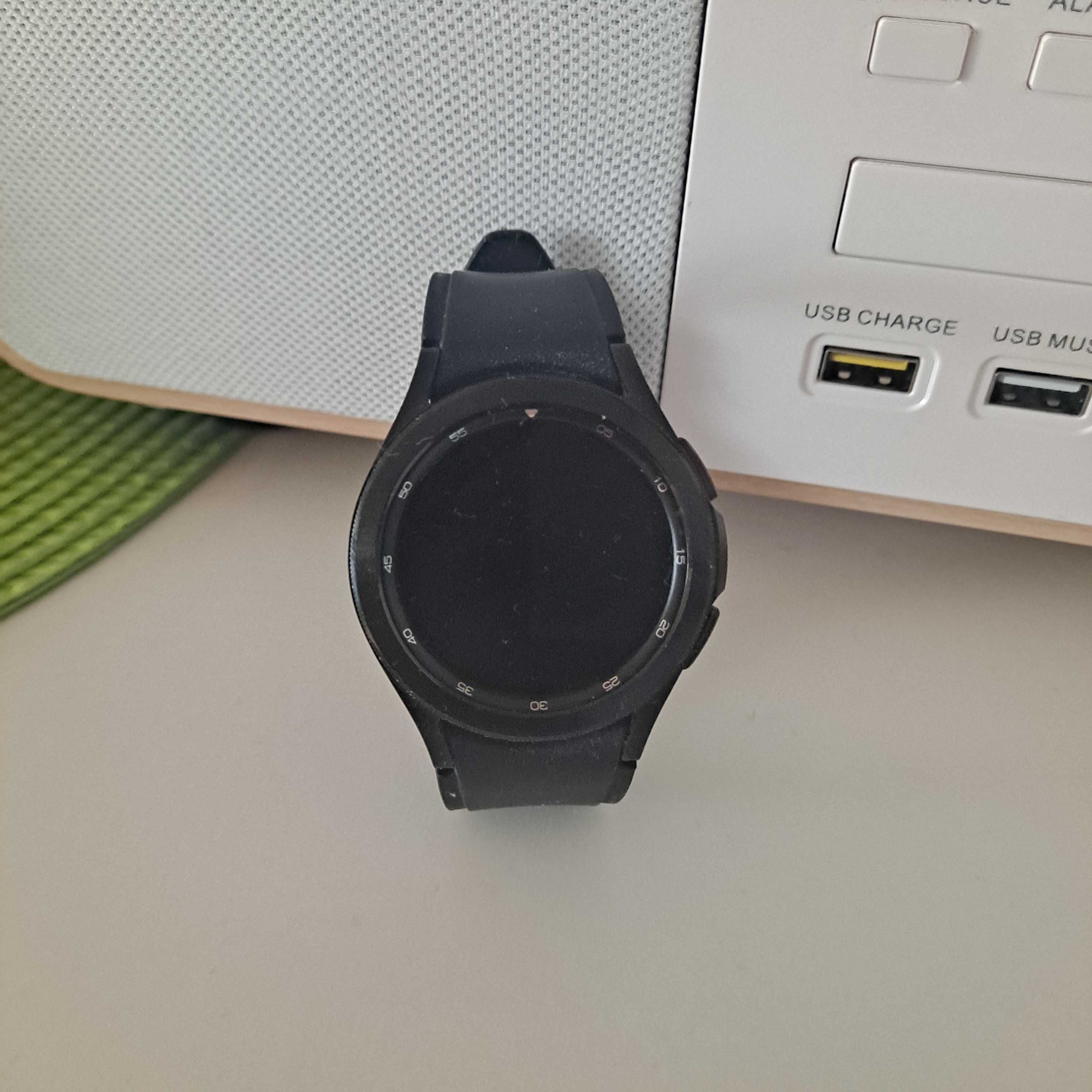 Smartwatch męski.