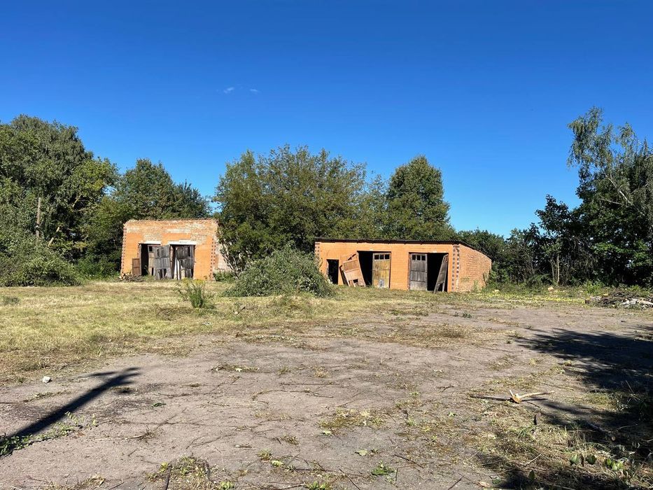 Продаються нежитлові приміщення! Промислова зона! Над дорогою! Млинів!