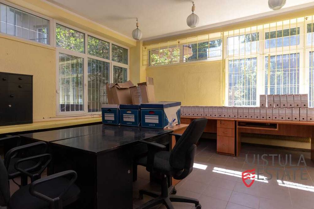Lokal parterowy na parterze bloku | 70 m2
