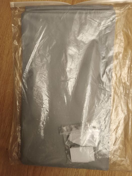 Світловідбиваюча тканина для проекційного екрану