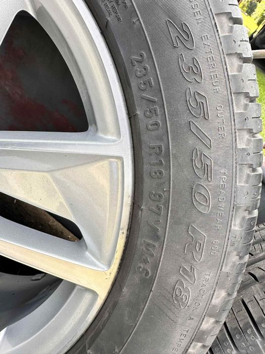 Felgi Audi 18 cali + opony Pirelli 235/50 R18