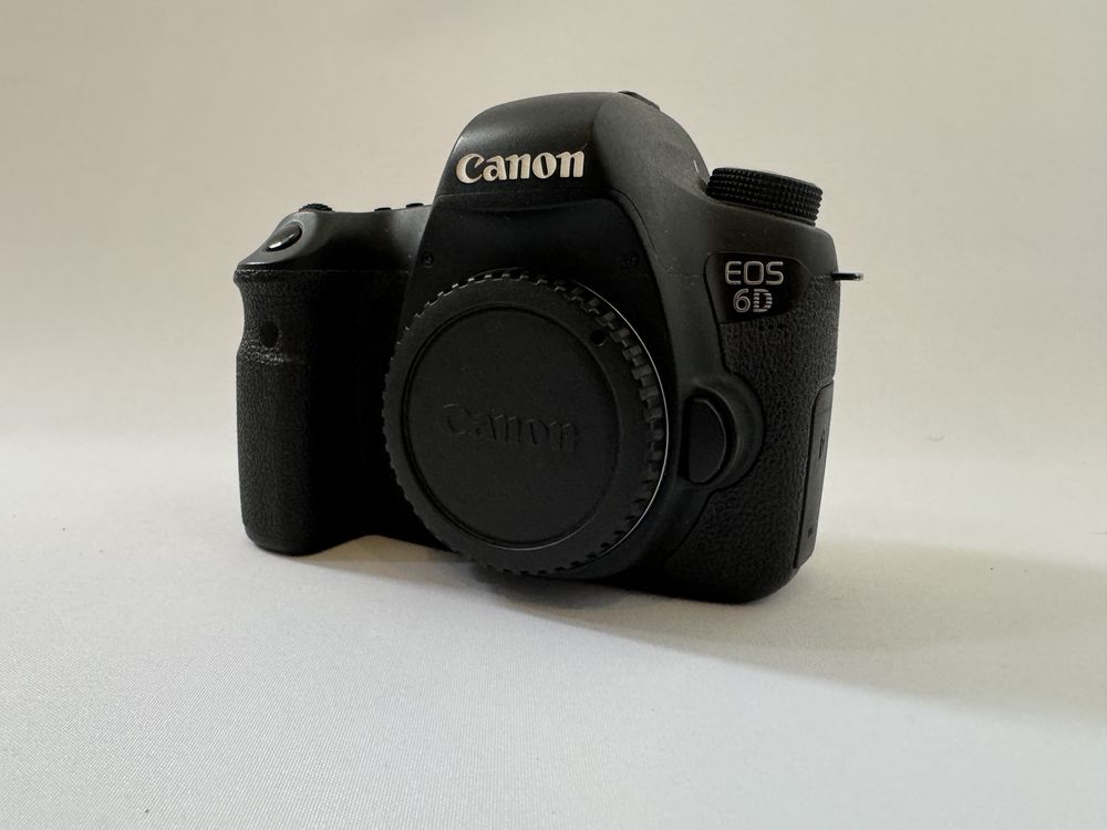 Máquina Canon EOS 6D