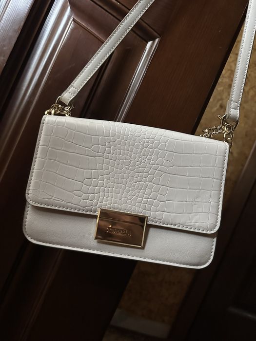 Продається шкіряна  сумочка