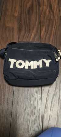 Sprzedam torebkę Tommy Hilfiger