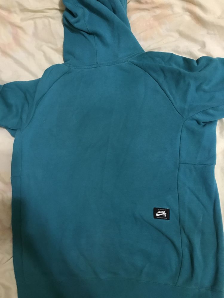 Nike sb hoodie ,good shit for you )