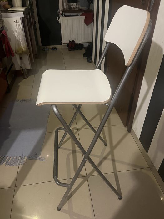 Krzeslo biale skladane
