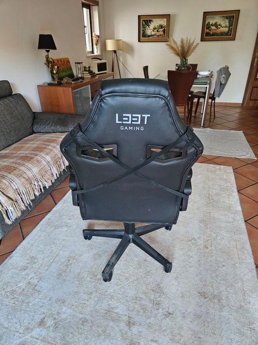 Cadeira Gaming LEET Gaming