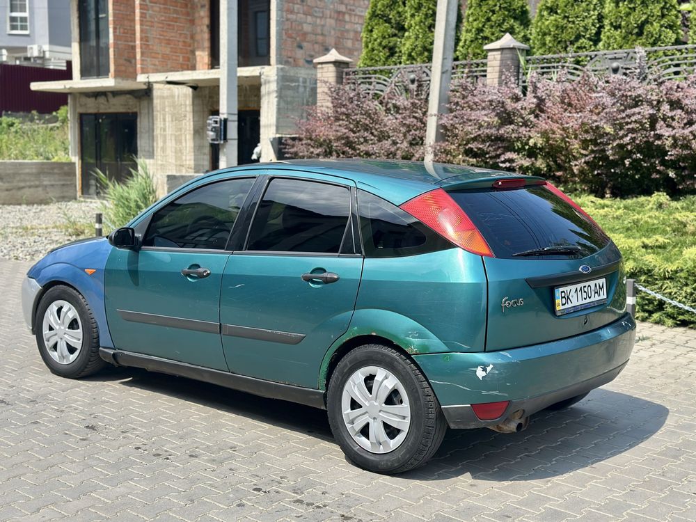 Продам Ford Focus 1998 рік,1.6 Бензин.