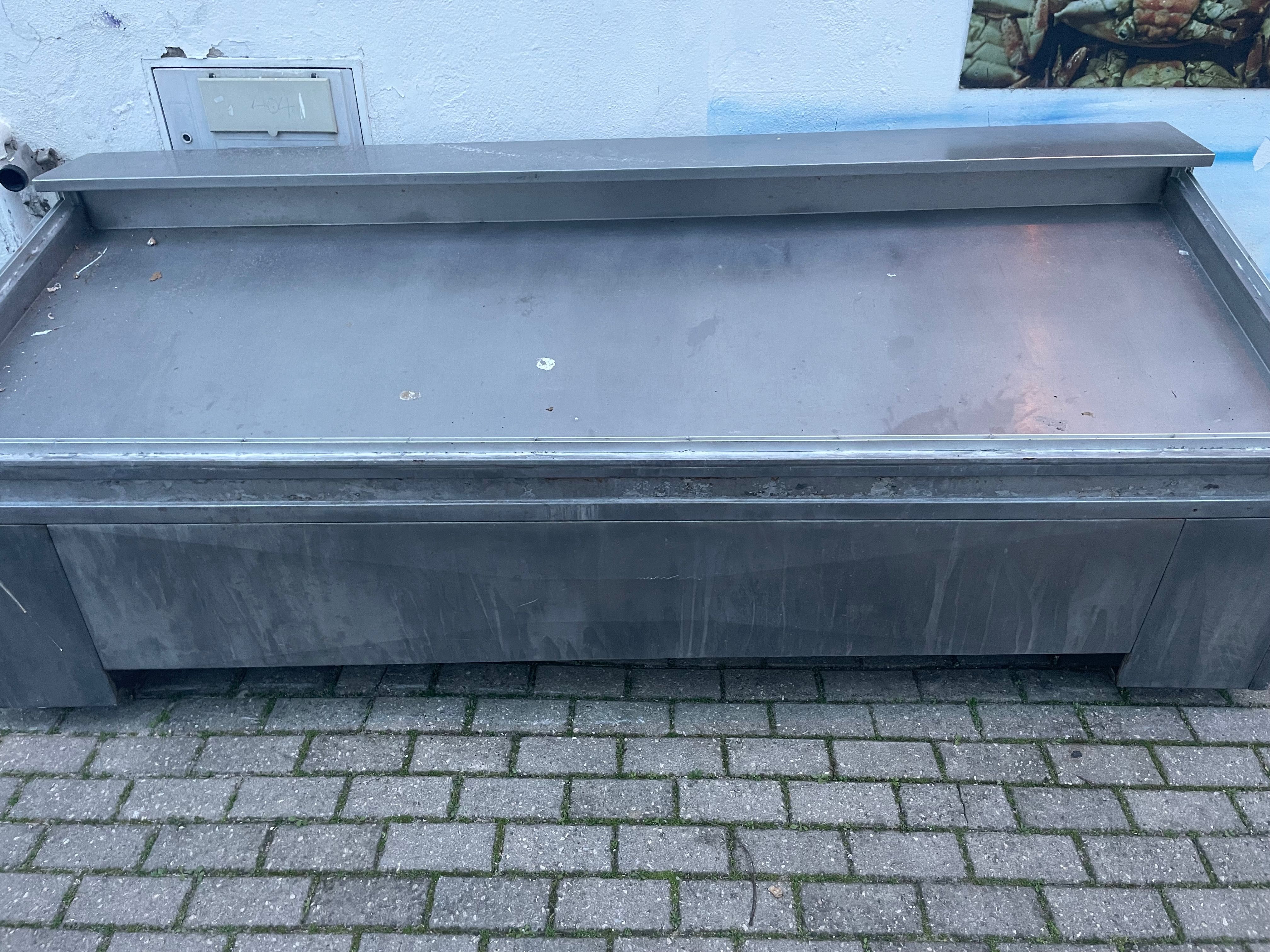 Bancada neutra para peixe