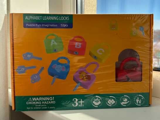 Дитяча гра замочки з ключиками у вигляді алфавіту, Alphabet learning