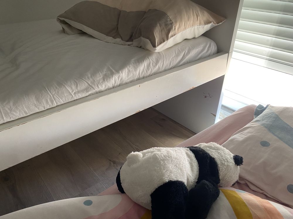 GRATIS - Cama com gaveta, sem colchao nem lençois