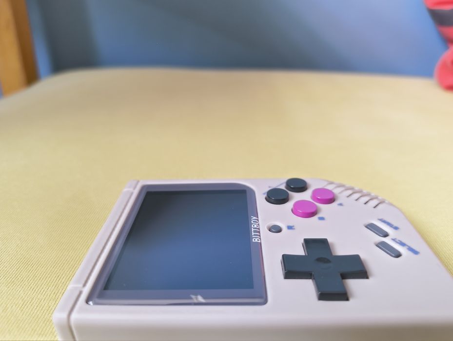 Konsola przenośna emulator Bittboy