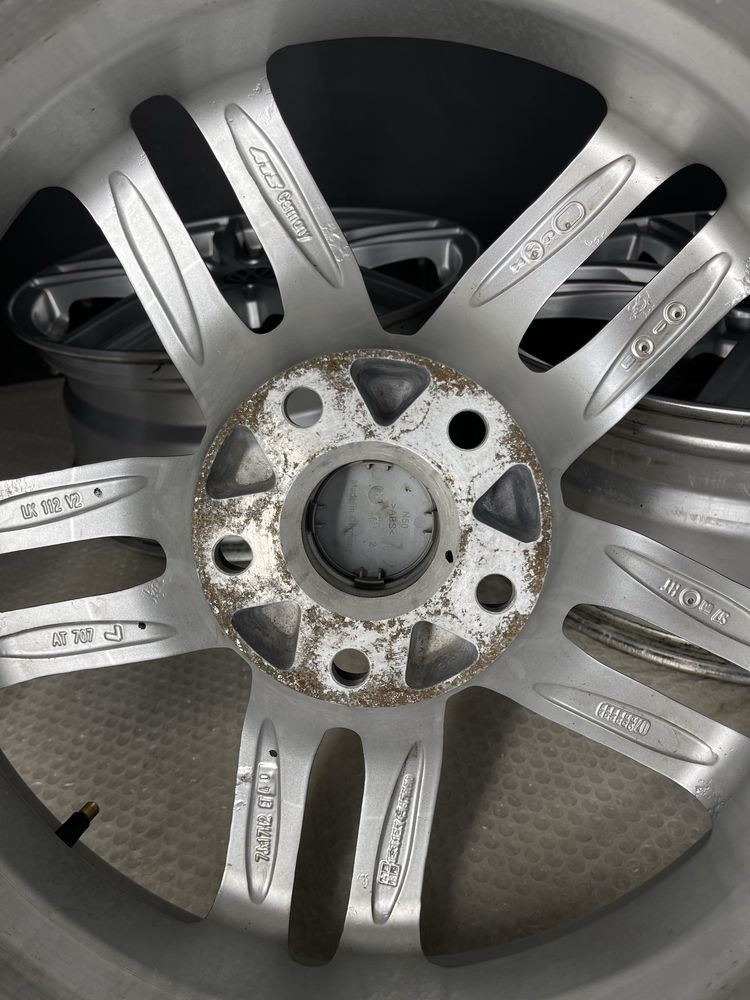 Диски R17 5x112 Et40 7J. Volkswagen Passat B8 B7 B6 Tiguan Jetta Golf