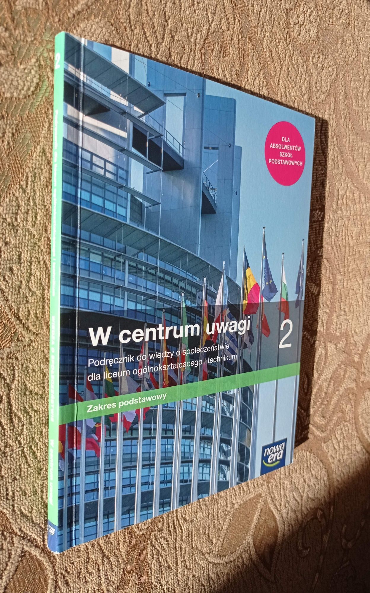*JAK NOWY* W centrum uwagi 2 podręcznik do WOS dla liceum i technikum