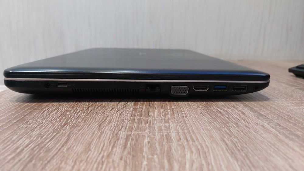 Ноутбук ASUS VivoBook Max X541SA