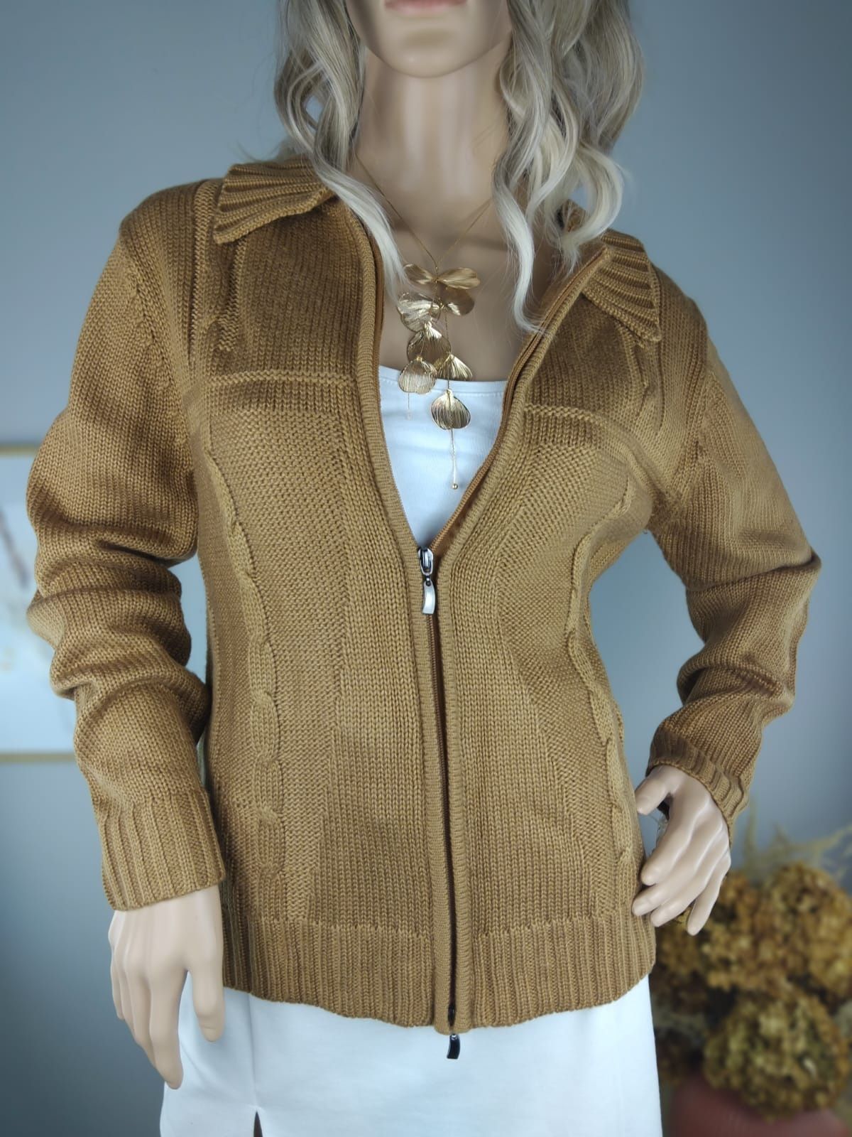 Wełniany kardigan vintage z kołnierzykiem sweter 100% wełna ciepły
