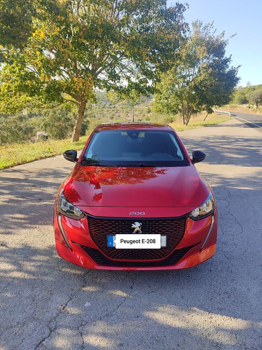 Peugeot E-208 Style (eletrico)