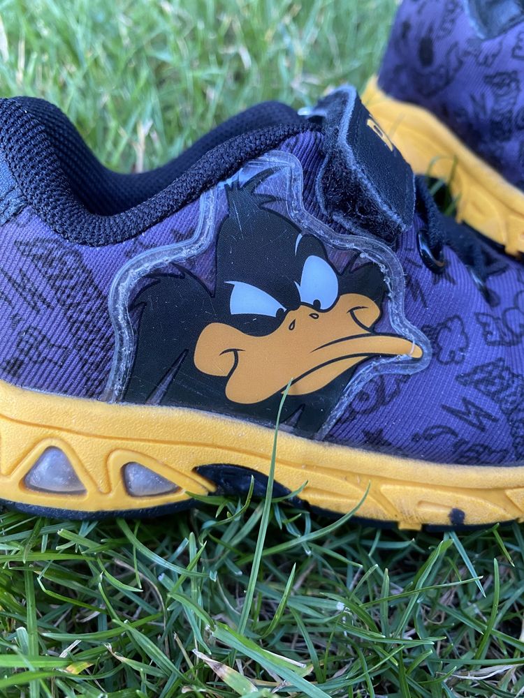 świecące sneakersy adidasy Looney Tunes rozmiar 27 buty dla chłopca