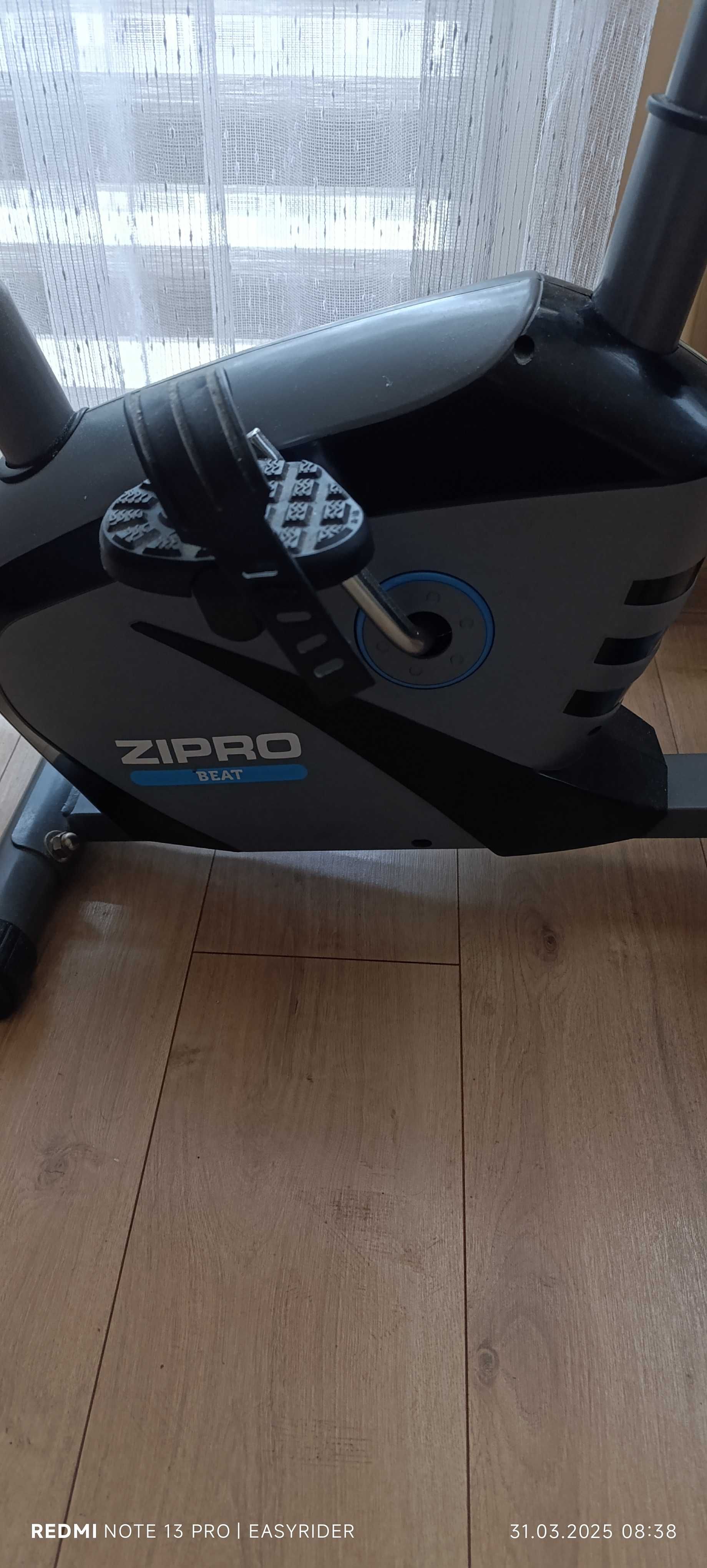 Rower treningowy magnetyczny Zipro Beat  obciążenie do 120 kg