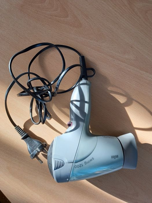 Фен Braun Swing B 1200