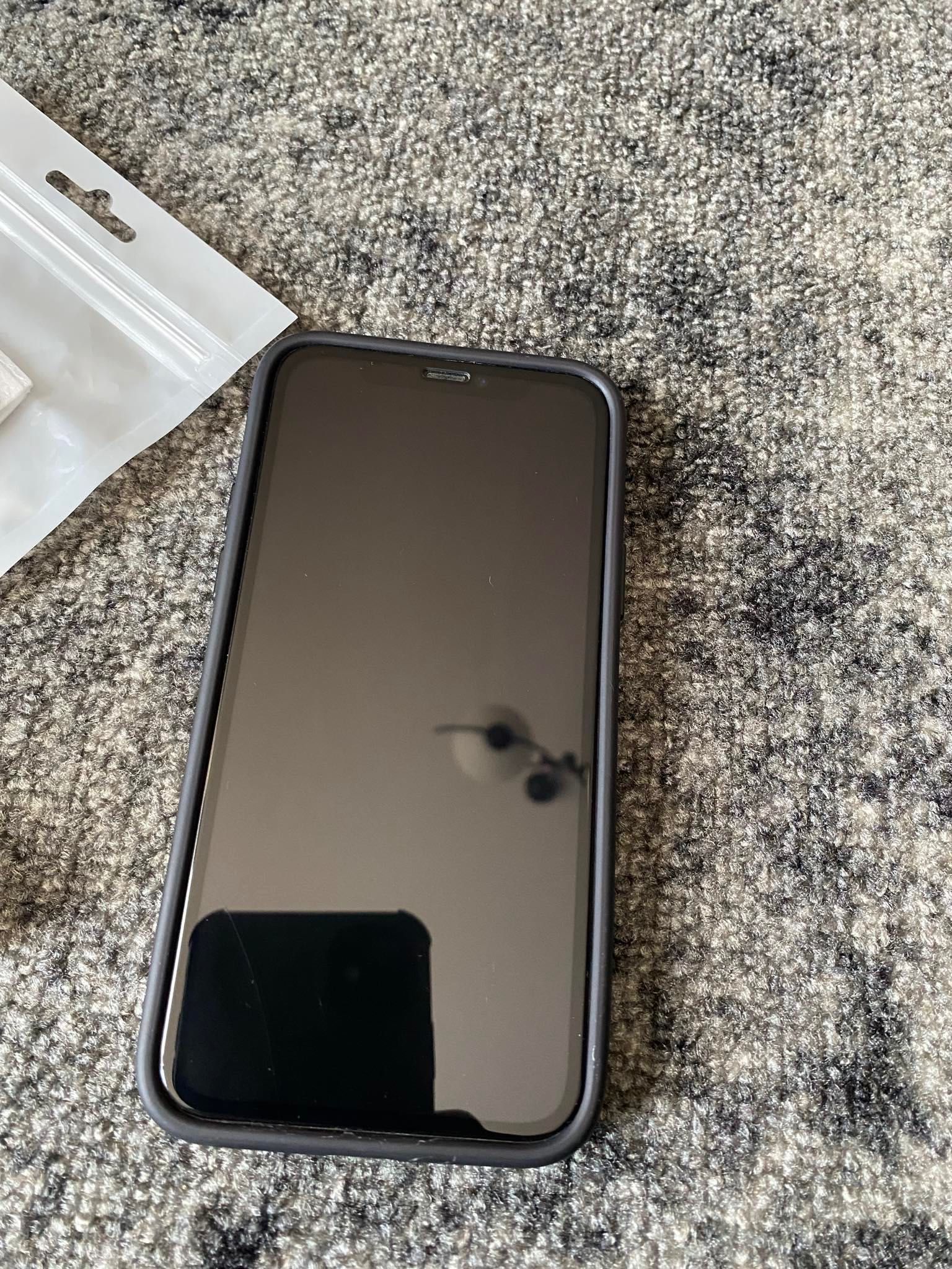 Sprzedam IPhone 11 Pro 64Gb