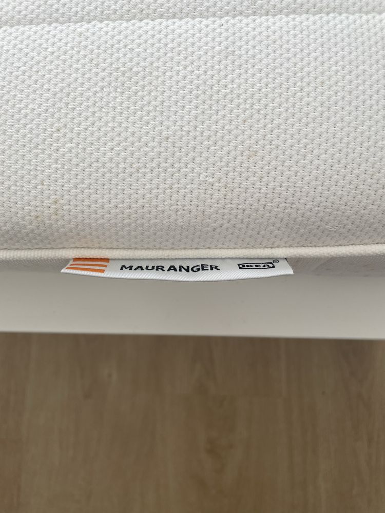 Cama Malm + 2 gavetas + estrado + colchao